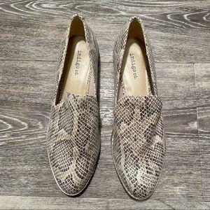 INDIGO RD / SNAKESKIN LOAFER